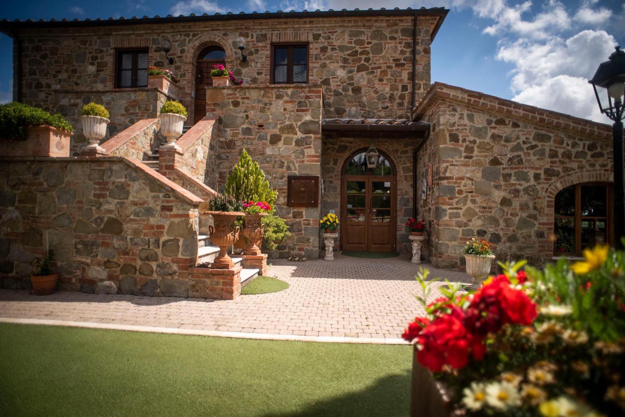 Poggio Paradiso Resort & Spa Montefollonico Bagian luar foto