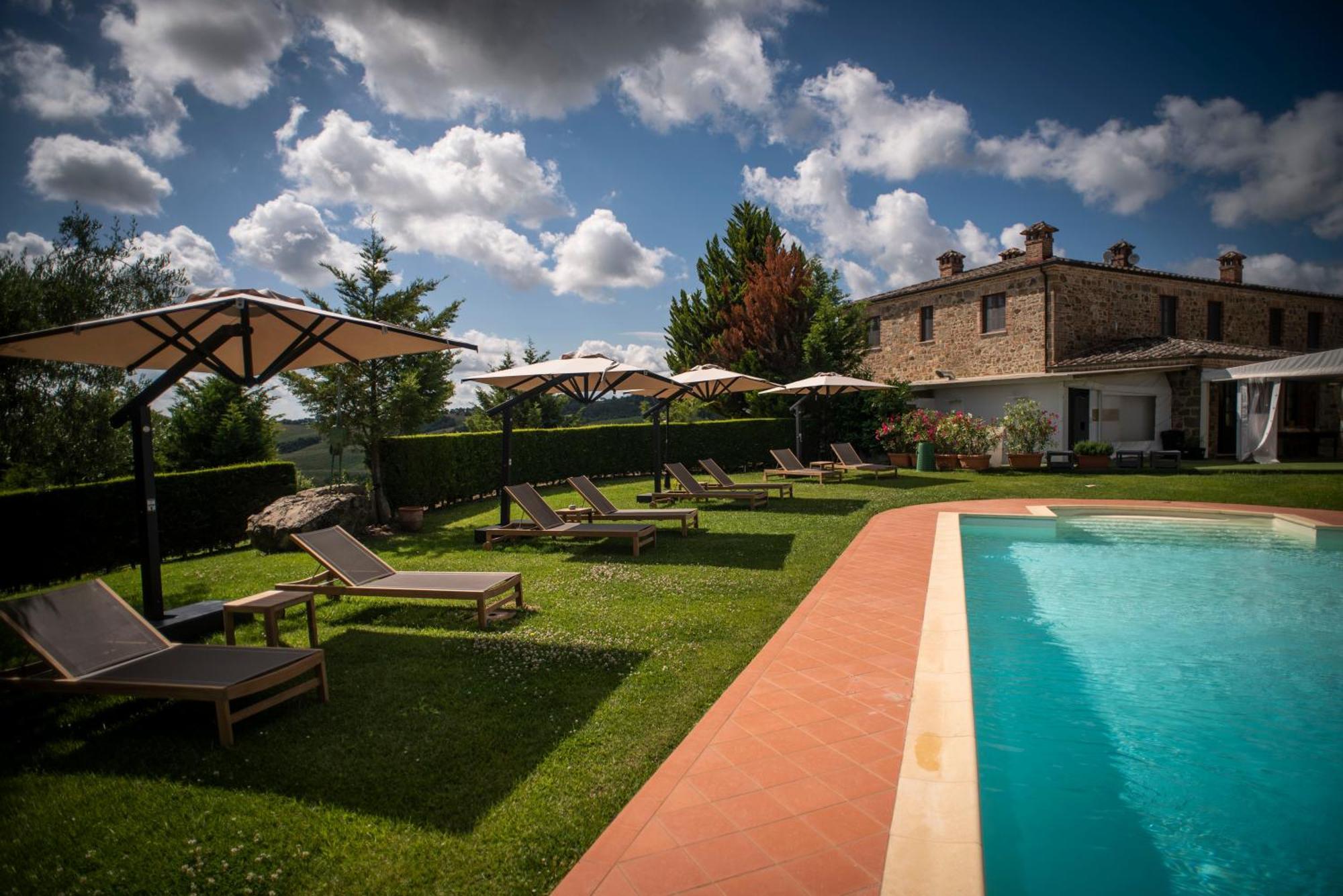Poggio Paradiso Resort & Spa Montefollonico Bagian luar foto