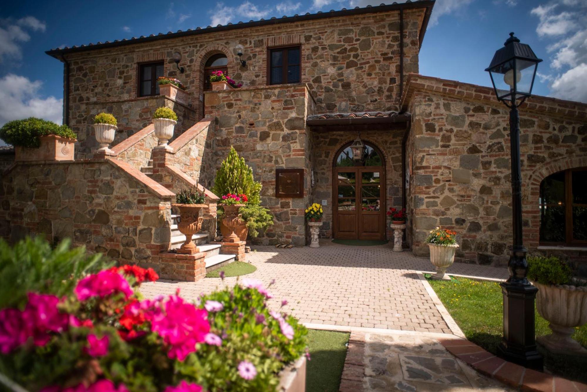 Poggio Paradiso Resort & Spa Montefollonico Bagian luar foto