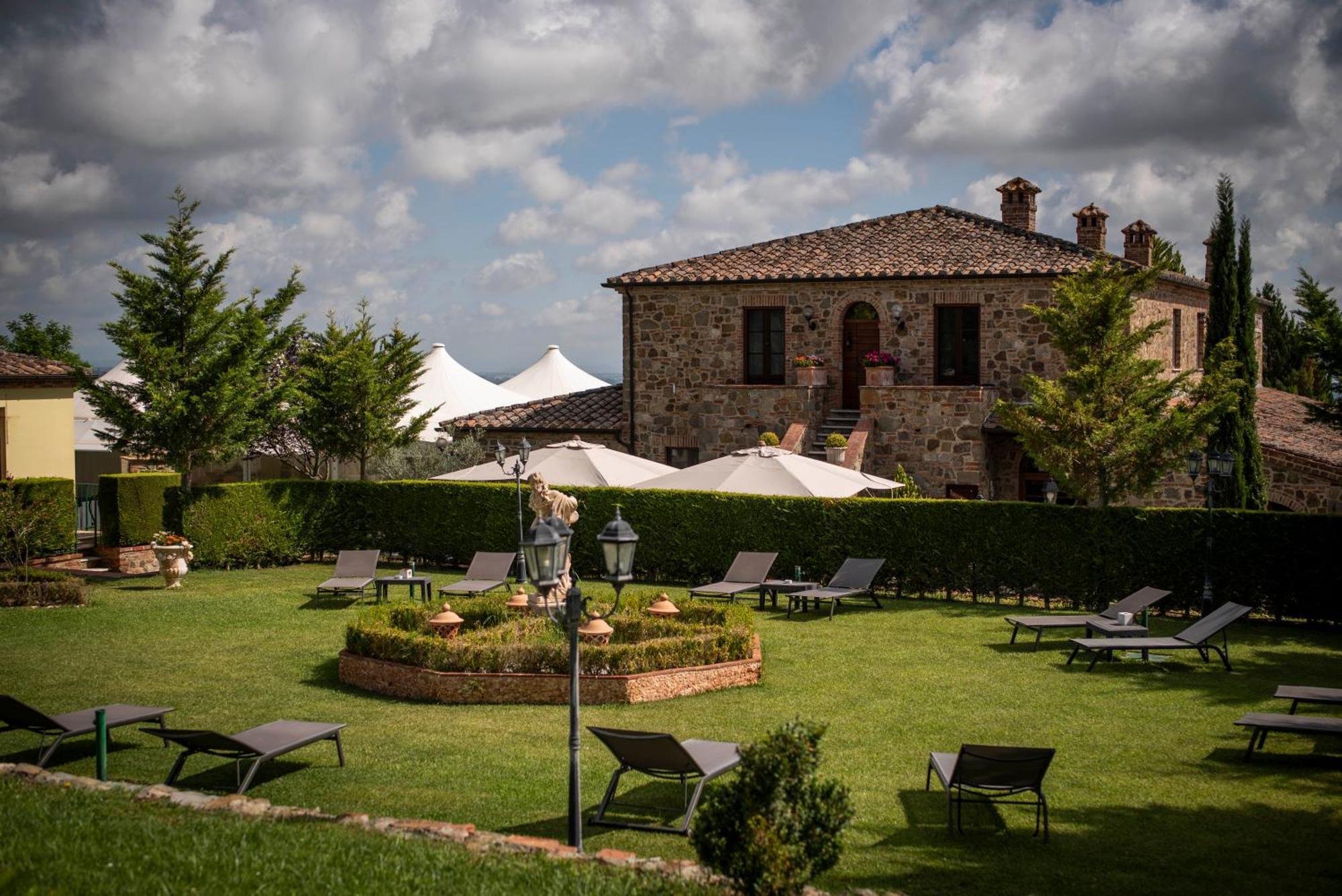 Poggio Paradiso Resort & Spa Montefollonico Bagian luar foto